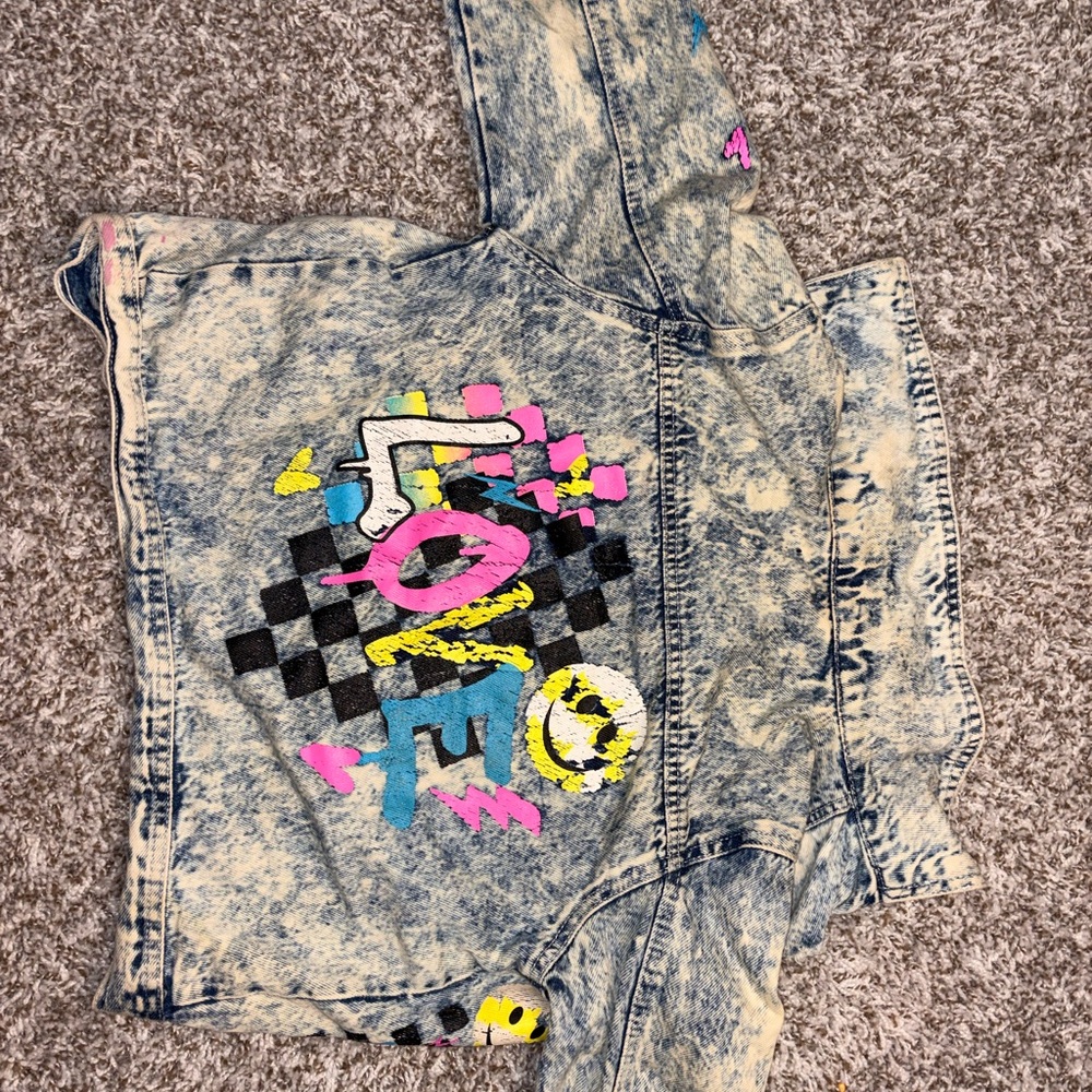 Girls Acid Wash Graffiti Denim Jacket – Size 14/16 (Retro Street Style) - Picture 2 of 6